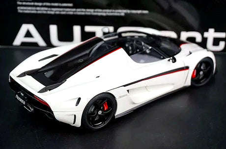 AutoArt Koenigsegg 2016 ريجيرا وايت 1:18 – نموذج معدني قابل للجمع مصبوب، مصبوب.