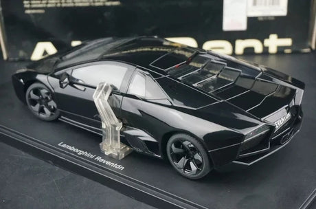 AutoArt Lamborghini 2007 Reventon Black 1:18 – Keräilyesineitä valumuovimalleja