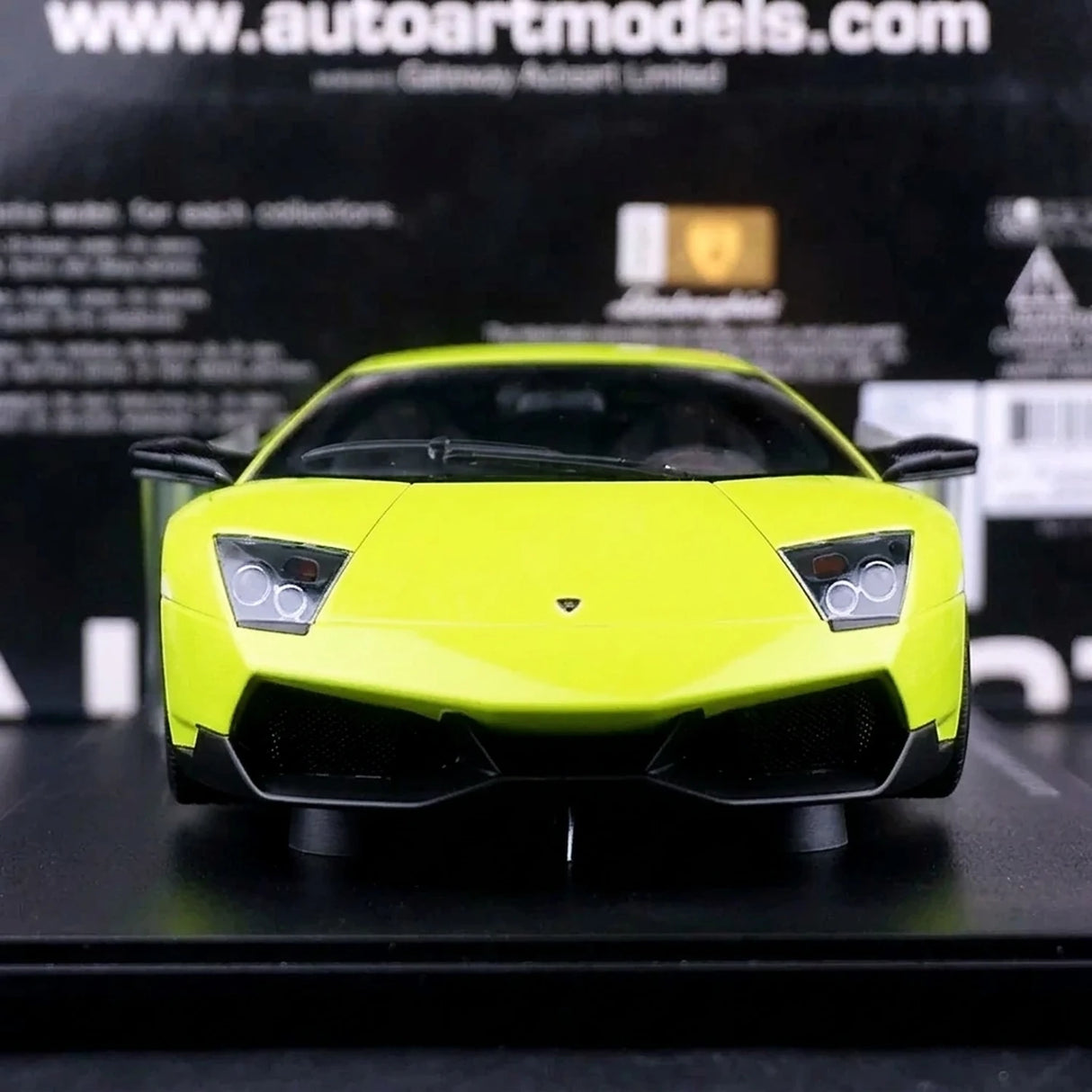 AutoArt Lamborghini 2009 Murcielago LP670-4 SV Green 1:18 – Collectible Diecast Model Die-Cast
