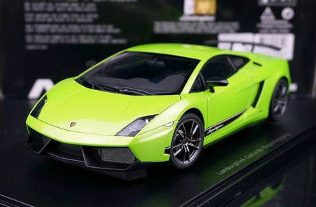 AutoArt Lamborghini 2010 Gallardo LP570-4 Superleggera Green 1:18 – Keräilyesineitä valumalleja