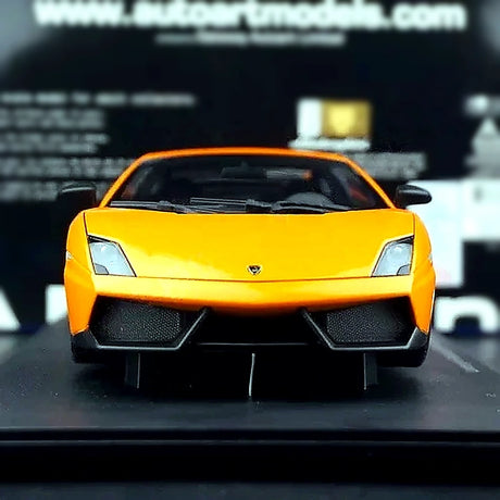 AutoArt Lamborghini 2010 Gallardo LP570-4 Superleggera Orange 1:18 – keräilyesineitä valuvalumallina