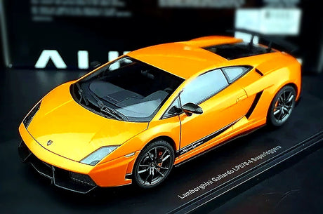 AutoArt Lamborghini 2010 Gallardo LP570-4 Superleggera Orange 1:18 – keräilyesineitä valuvalumallina
