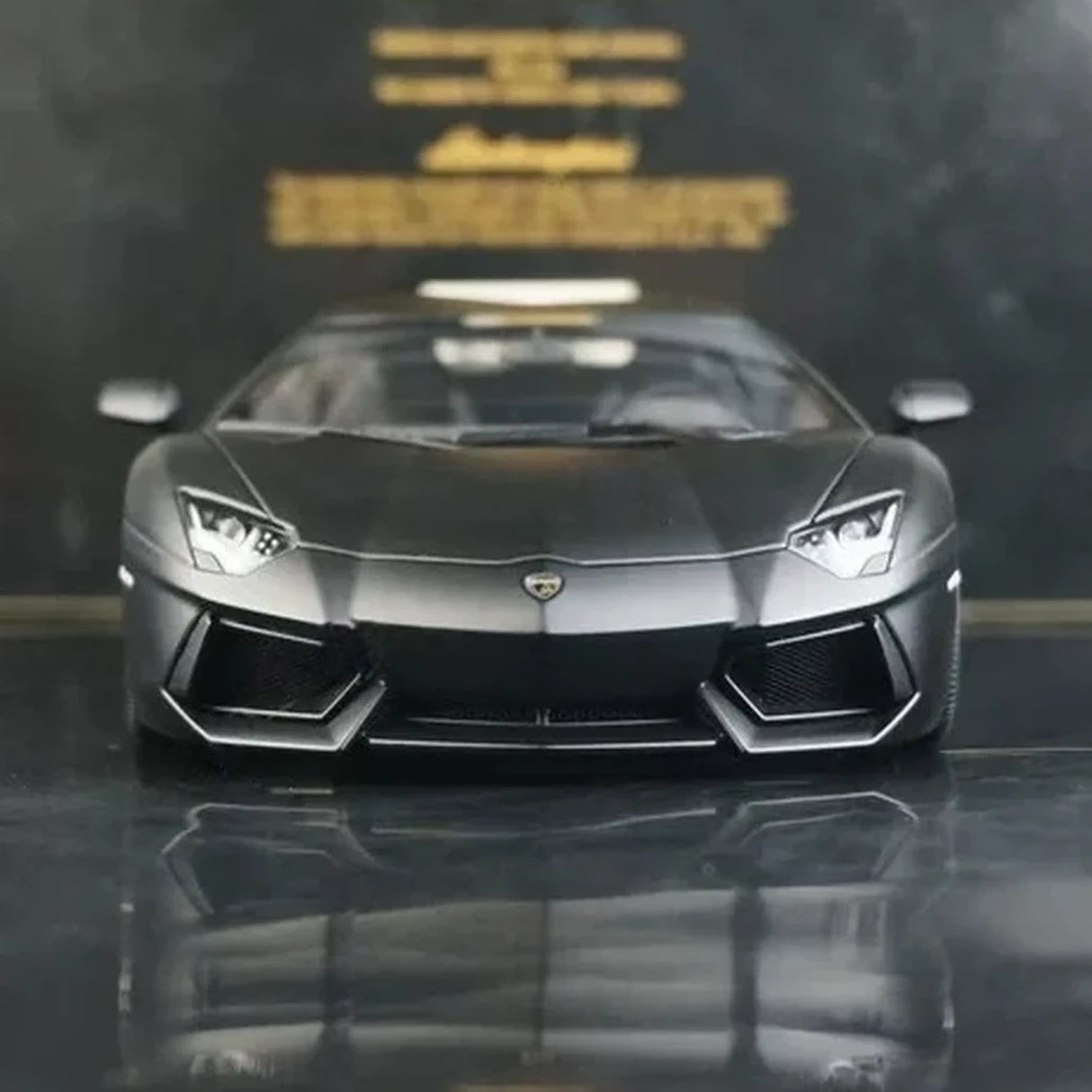 AutoArt Lamborghini 2011 Aventador LP700-4 Black 1:18 – Modèle moulé sous pression en métal de collection