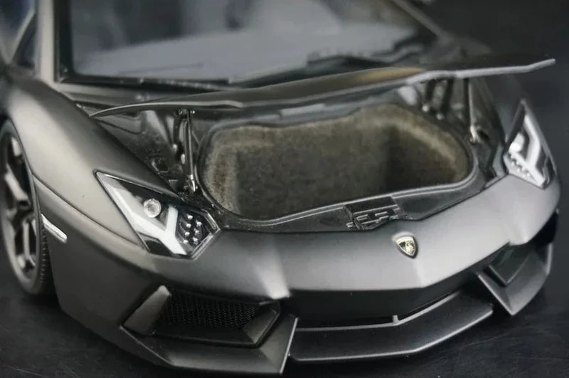 AutoArt Lamborghini 2011 Aventador LP700-4 Black 1:18 – Modèle moulé sous pression en métal de collection