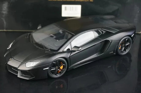 AutoArt Lamborghini 2011 Aventador LP700-4 Black 1:18 – Keräilyesineet valuvalumallit