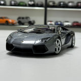 AutoArt Lamborghini 2011 Aventador LP700-4 جراي 1:18 – نموذج معدني قابل للجمع