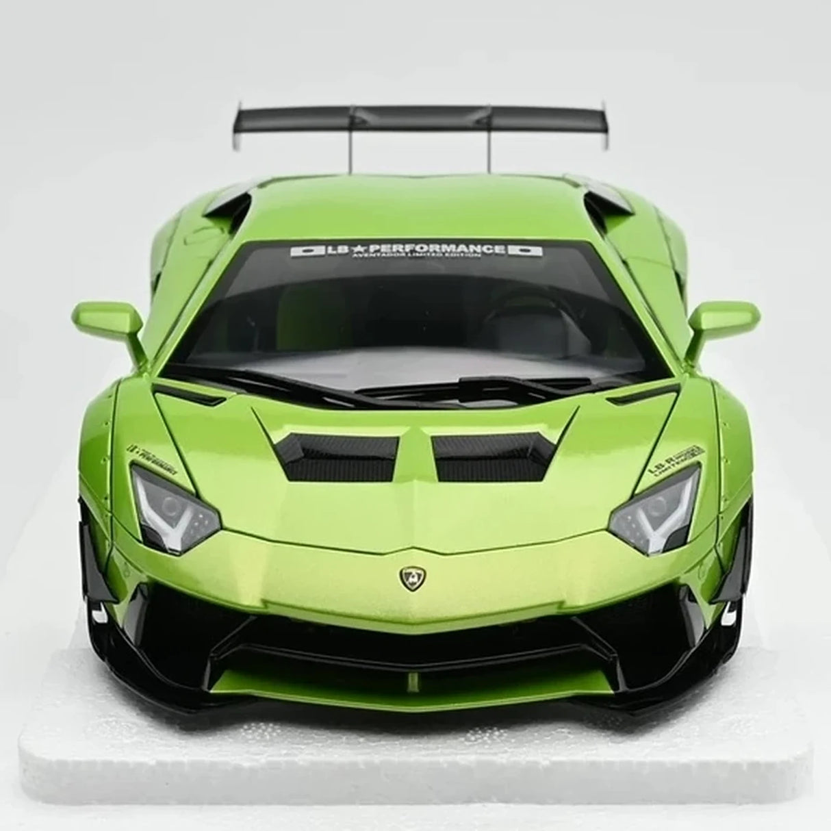 AutoArt Lamborghini 2011 Aventador LP700-4 LB Works Green 1:18 – Modello da collezione in pressofuso