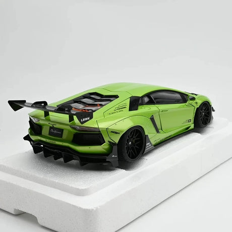 AutoArt Lamborghini 2011 Aventador LP700-4 LB Works Green 1:18 – Keräilyesineitä valuvalumallina