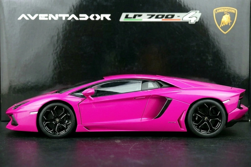 AutoArt Lamborghini 2011 Aventador LP700-4 Pink 1:18 – Modello da collezione in metallo pressofuso