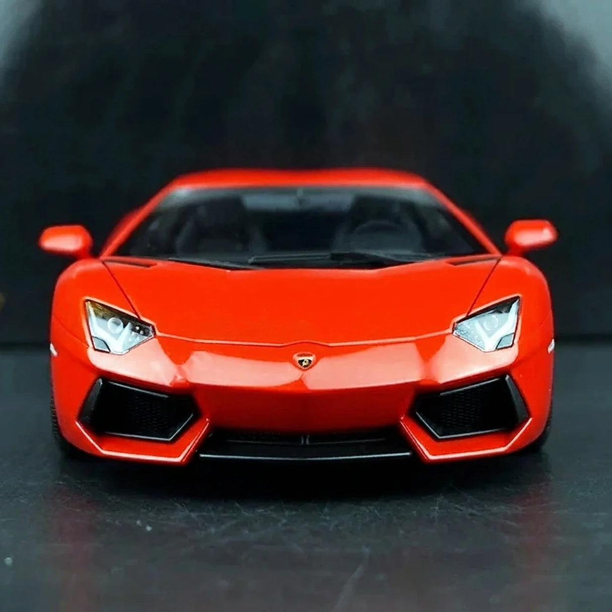 AutoArt Lamborghini 2011 Aventador LP700-4 Red 1:18 – Collectible Diecast Model Die-Cast
