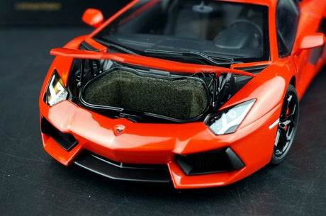 AutoArt Lamborghini 2011 Aventador LP700-4 Red 1:18 – Keräilyesineet valuvalumallit