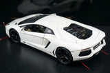 AutoArt Lamborghini 2011 Aventador LP700-4 وايت 1:18 – نموذج معدني قابل للجمع من القالب المصبوب