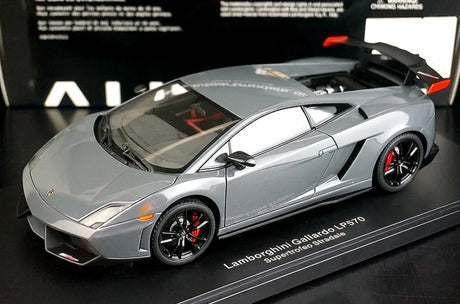 AutoArt Lamborghini 2011 Gallardo LP570-4 Super Trofeo Stradale Gray 1:18 – Keräiltävä valuvalumalli