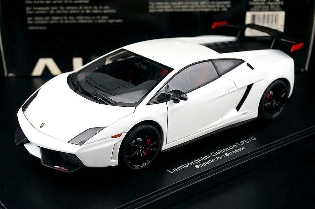 AutoArt Lamborghini 2011 Gallardo LP570-4 Super Trofeo Stradale White 1:18 – Modello da collezione pressofuso