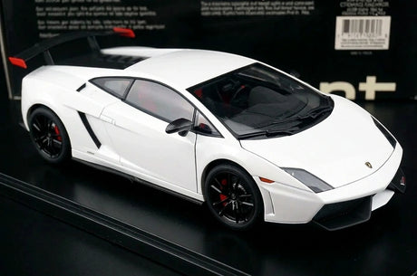 AutoArt Lamborghini 2011 Gallardo LP570-4 Super Trofeo Stradale White 1:18 – Keräilyvalumalli