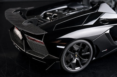 AutoArt Lamborghini 2012 Aventador J Black 1:18 – Keräilymallinen valuvalumalli