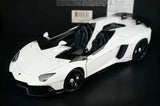 AutoArt Lamborghini 2012 Aventador J White 1:18 – نموذج معدني قابل للجمع مصبوب.