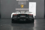 AutoArt Lamborghini 2012 Aventador J White 1:18 – نموذج معدني قابل للجمع مصبوب.