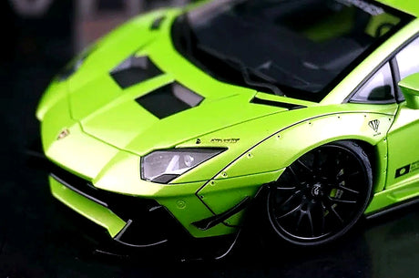 AutoArt Lamborghini 2012 Aventador LP700-4 LB-ووركس جرين 1:18 – نموذج معدني قابل للجمع من القالب المصبوب