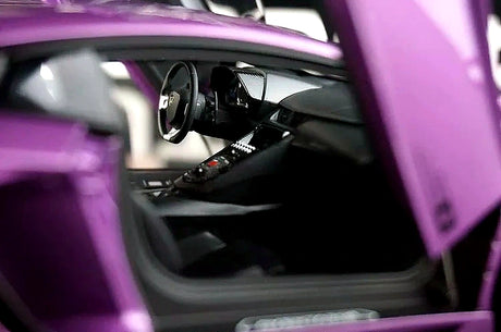 AutoArt Lamborghini 2012 Aventador LP700-4 LB-ووركس بنفسجي 1:18 – نموذج معدني قابل للجمع من القالب المصبوب