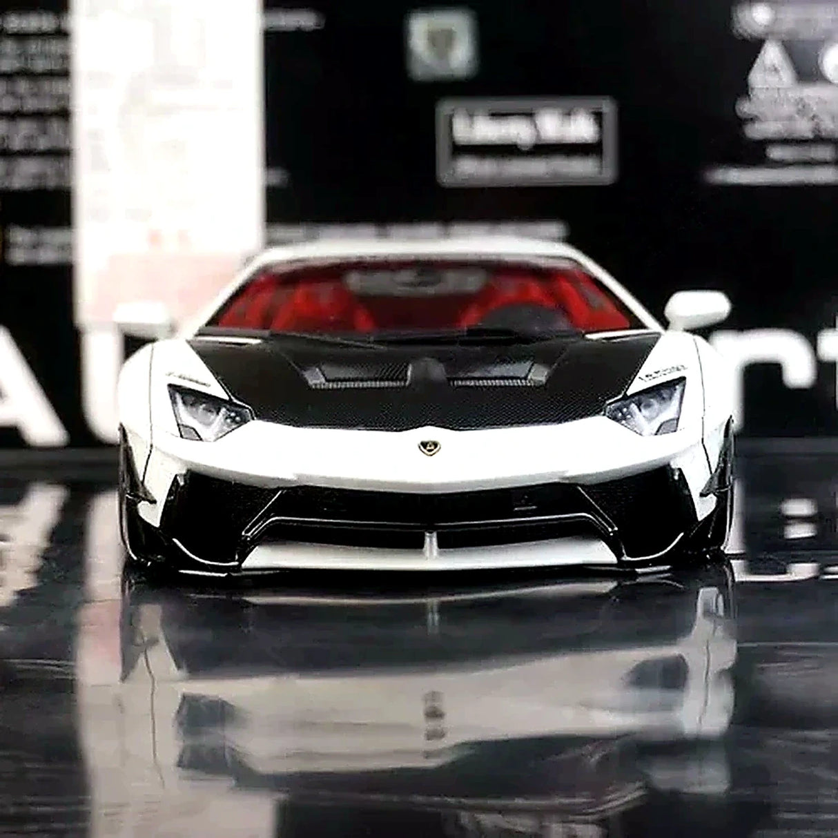 AutoArt Lamborghini 2012 Aventador LP700-4 LB-Works White 1:18 – Modello da collezione in metallo pressofuso