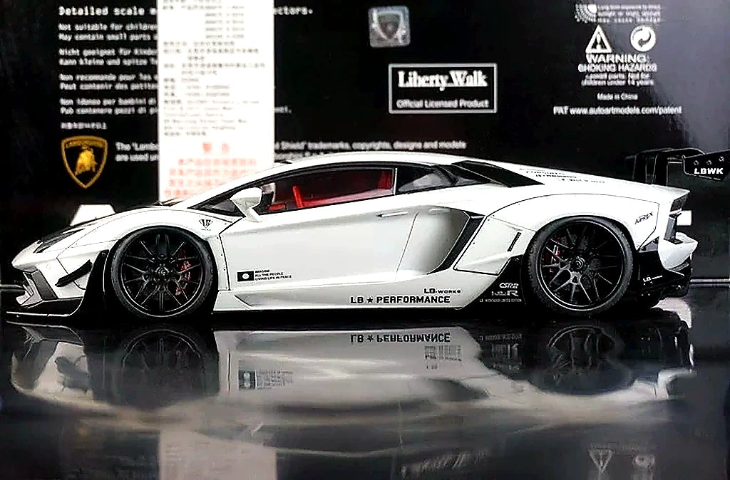 AutoArt Lamborghini 2012 Aventador LP700-4 LB-Works White 1:18 – Modello da collezione in metallo pressofuso