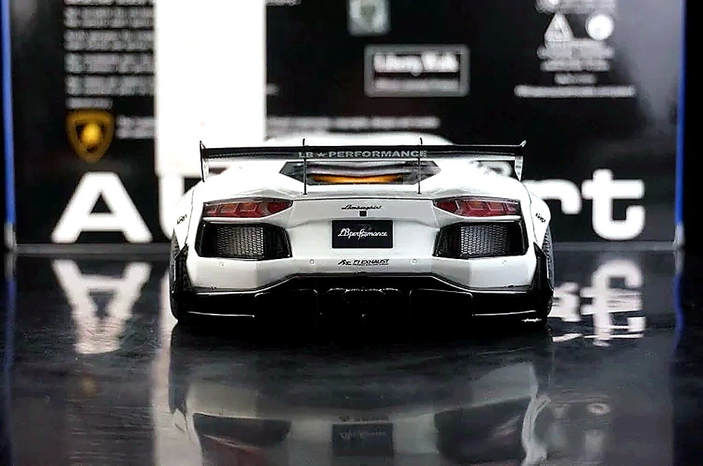 AutoArt Lamborghini 2012 Aventador LP700-4 LB-Works White 1:18 – Modello da collezione in metallo pressofuso