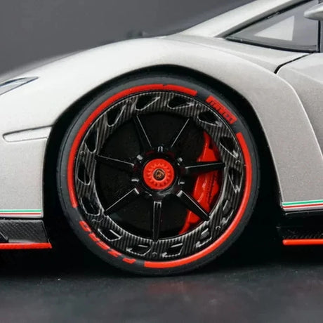 AutoArt Lamborghini 2013 Veneno Bianco Isis 1:18 – نموذج معدني مصبوب لهواة الجمع