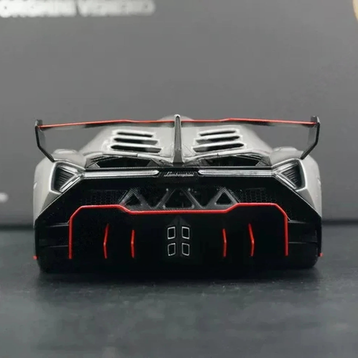 AutoArt Lamborghini 2013 Veneno Bianco Isis 1:18 – Modello da collezione pressofuso