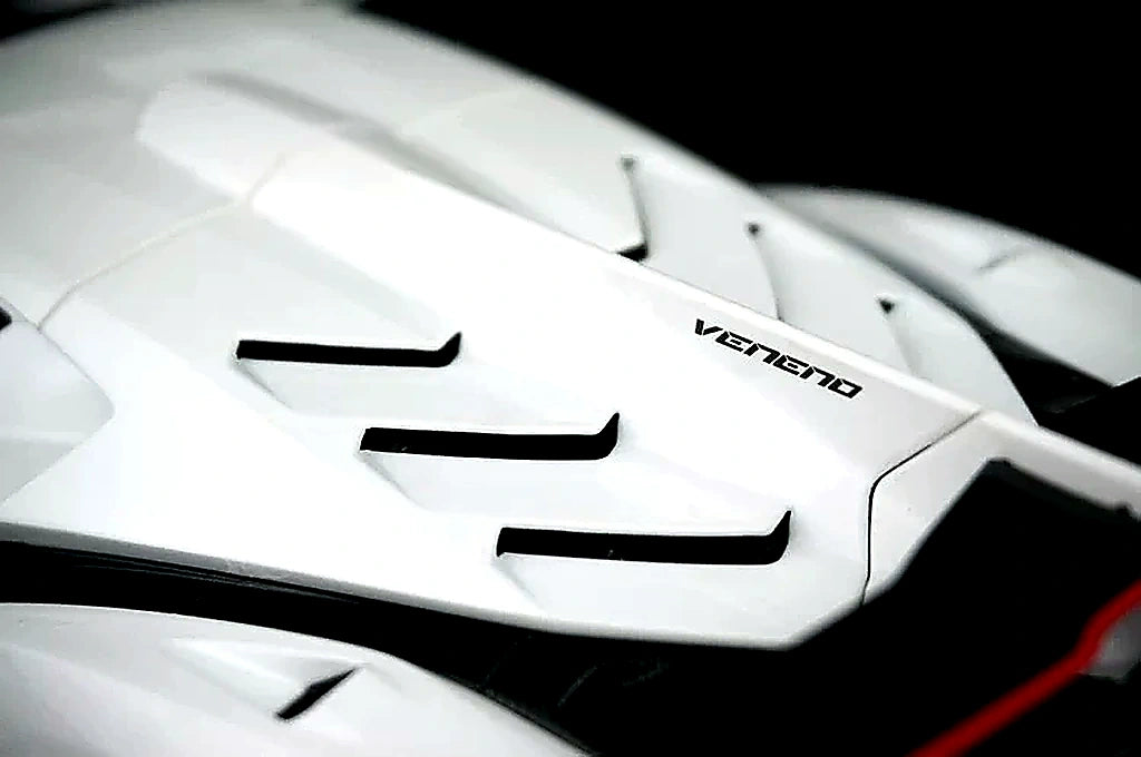AutoArt Lamborghini 2013 Veneno White 1:18 – Modello da collezione in pressofuso