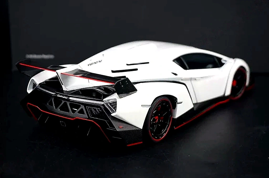 AutoArt Lamborghini 2013 Veneno White 1:18 – Modello da collezione in pressofuso