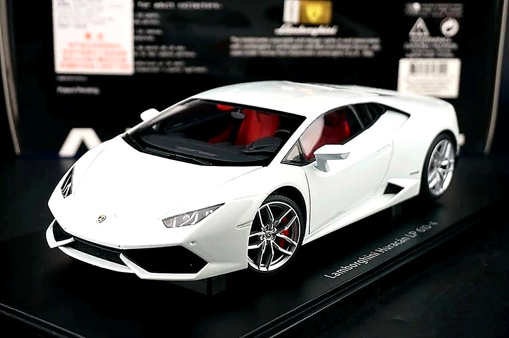 AutoArt Lamborghini 2014 هوراكان LP610-4 وايت 1:18 – نموذج معدني قابل للجمع من القالب المصبوب