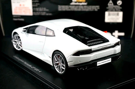 AutoArt Lamborghini 2014 هوراكان LP610-4 وايت 1:18 – نموذج معدني قابل للجمع من القالب المصبوب