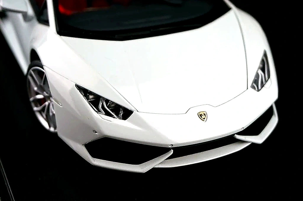 AutoArt Lamborghini 2014 هوراكان LP610-4 وايت 1:18 – نموذج معدني قابل للجمع من القالب المصبوب