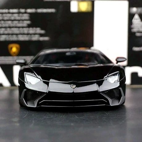 AutoArt Lamborghini 2015 Aventador LP750-4 SV بلاك 1:18 – نموذج معدني قابل للجمع من القالب المصبوب
