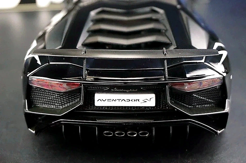 AutoArt Lamborghini 2015 Aventador LP750-4 SV Black 1:18 – Modello da collezione in pressofuso