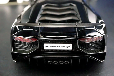 AutoArt Lamborghini 2015 Aventador LP750-4 SV بلاك 1:18 – نموذج معدني قابل للجمع من القالب المصبوب