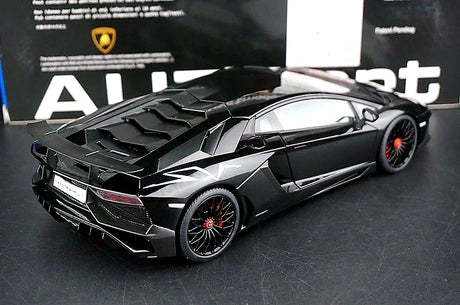 AutoArt Lamborghini 2015 Aventador LP750-4 SV بلاك 1:18 – نموذج معدني قابل للجمع من القالب المصبوب
