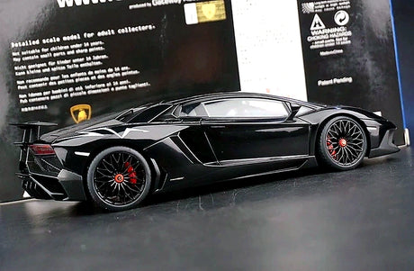 AutoArt Lamborghini 2015 Aventador LP750-4 SV بلاك 1:18 – نموذج معدني قابل للجمع من القالب المصبوب