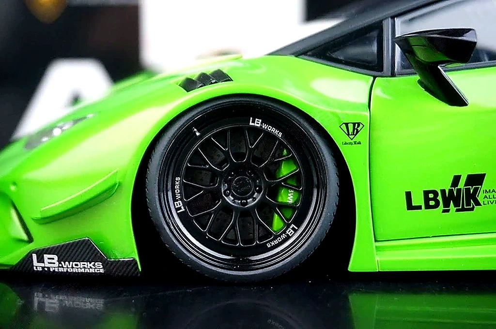 AutoArt Lamborghini 2015 هوراكان LP610-4 LB-ووركس جرين 1:18 – نموذج معدني قابل للجمع من القالب المصبوب