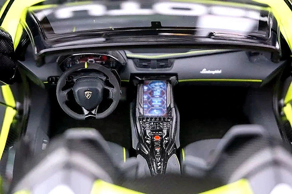 AutoArt Lamborghini 2016 Centenario LP770-4 Roadster 1:18 – Modello da collezione in pressofuso