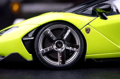 AutoArt Lamborghini 2016 سينتيناريو LP770-4 Roadster 1:18 – نموذج معدني قابل للجمع من القالب المصبوب