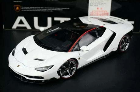 AutoArt Lamborghini 2016 سينتيناريو LP770-4 وايت 1:18 – نموذج معدني قابل للجمع مصبوب.