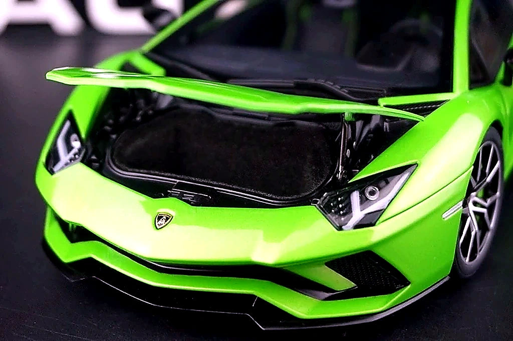 AutoArt Lamborghini 2017 Aventador S LP740-4 Green 1:18 – Collectible Diecast Model Die-Cast