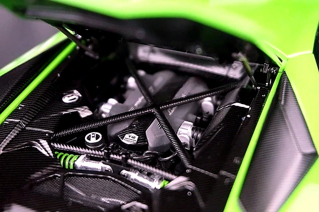 AutoArt Lamborghini 2017 Aventador S LP740-4 Green 1:18 – Collectible Diecast Model Die-Cast