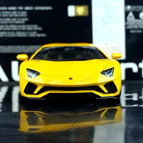 AutoArt Lamborghini 2017 Aventador S LP740-4 الأصفر 1:18 – نموذج معدني قابل للجمع من القالب المصبوب