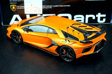 AutoArt Lamborghini 2018 Aventador SVJ أورانج 1:18 – نموذج معدني قابل للجمع من قالب القالب