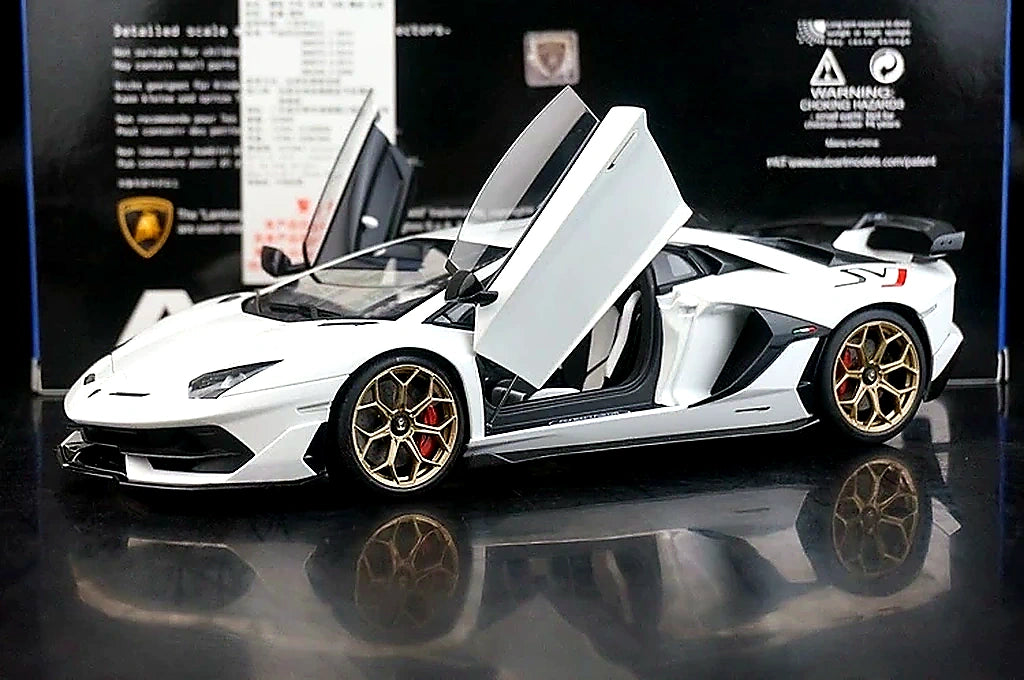 AutoArt Lamborghini 2018 Aventador SVJ White 1:18 – Collectible Diecast Model Die-Cast