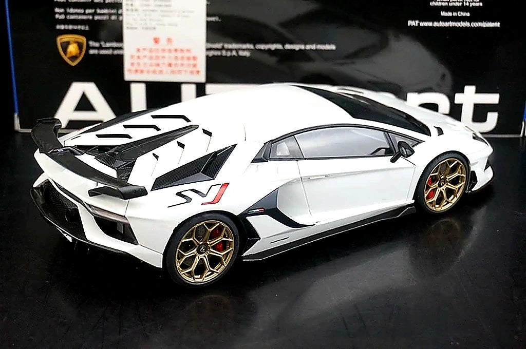 AutoArt Lamborghini 2018 Aventador SVJ White 1:18 – Collectible Diecast Model Die-Cast