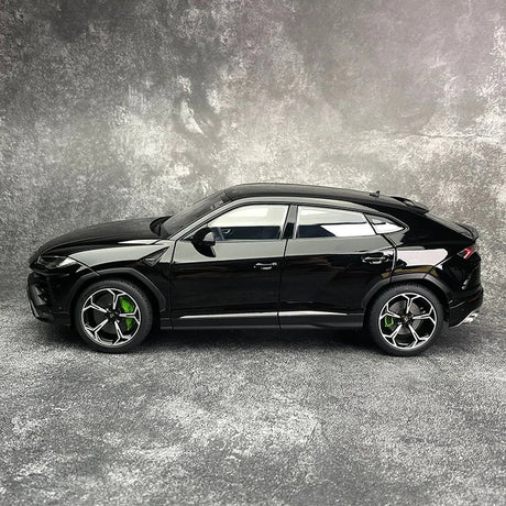 AutoArt Lamborghini 2018 Urus بلاك 1:18 – نموذج معدني قابل للجمع من القالب المصبوب